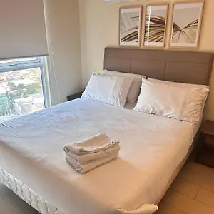 https://premium-executive-suite-at-venice-luxury-residences.angeleshotels.net