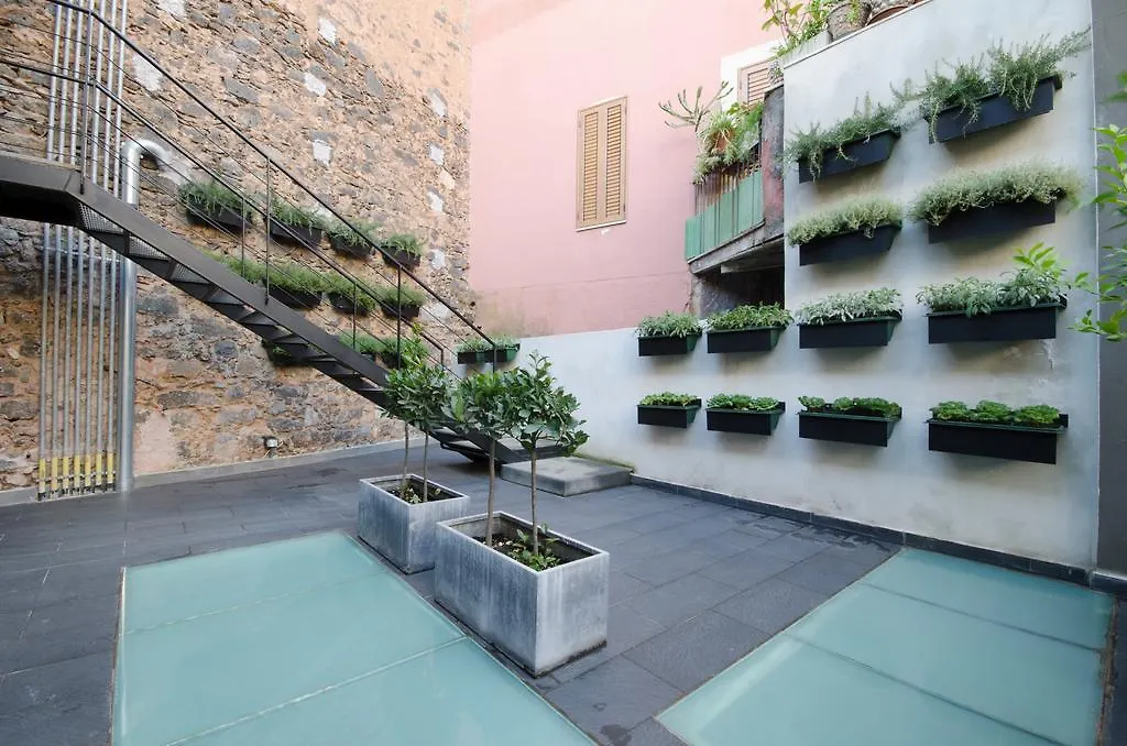 Pietranera Apartments Catania 0*,  Italien